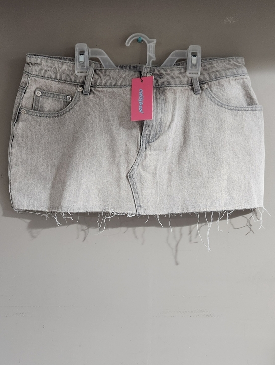 Edikted Dresses & Skirts - NWT Edikted Denim Mini Skirt Size L grey Denim